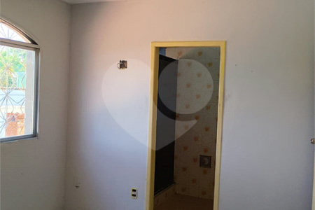 Casa à venda com 3 quartos, sendo 1 suíte, em Sepetiba, Rio de Janeiro, RJ