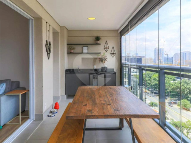 Apartamento à venda com 2 quartos, sendo 1 suíte,  em Chácara Santo Antônio, São Paulo, SP