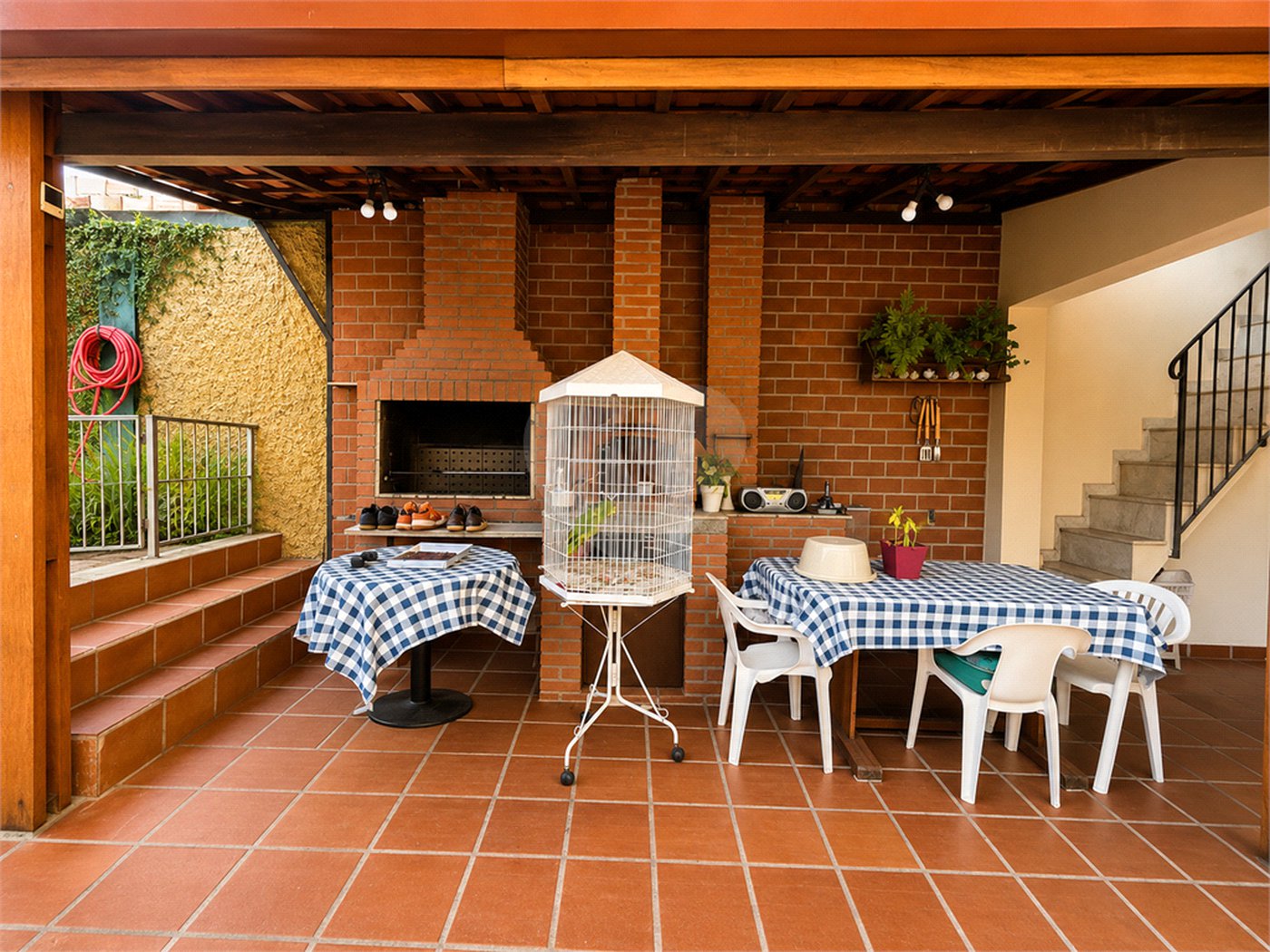 Casa de Vila à venda com 4 quartos, sendo 1 suíte, em Cupecê, São Paulo, SP