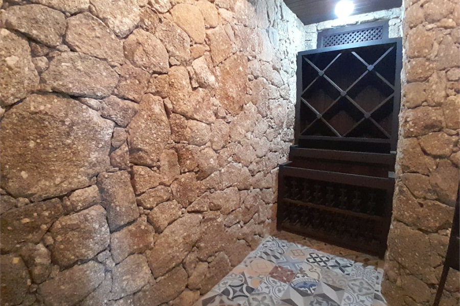 Casa à venda com 4 quartos, sendo 2 suítes, no condomínio Cantareira, Mairiporã - SP