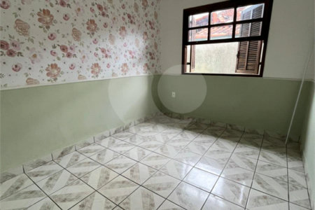 Casa à venda com 3 quartos em Conjunto Habitacional São Sebastião, Mogi das Cruzes, SP