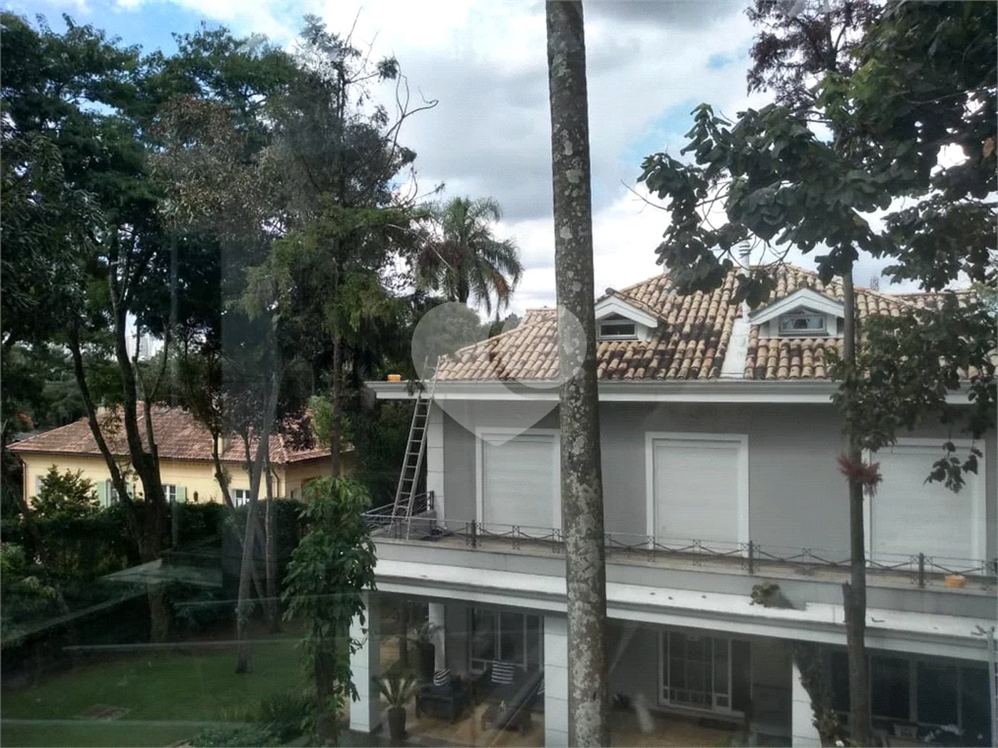 Casa à venda ou para alugar com 4 suítes no condomínio Chácara Flora, São Paulo - SP