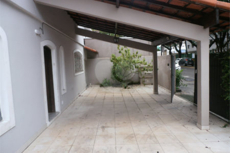 Sobrado à venda ou para alugar com 4 quartos, sendo 1 suíte, em Vila Butantã, São Paulo, SP