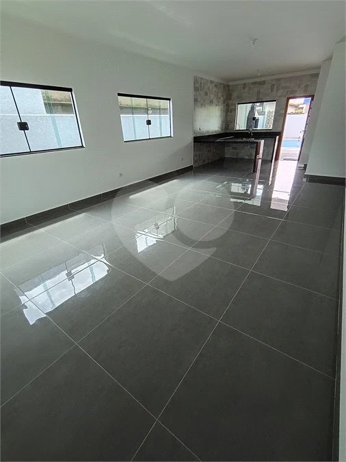 Casa à venda com 3 quartos, sendo 1 suíte, em Loteamento Parque Serras de Atibaia I, Atibaia, SP