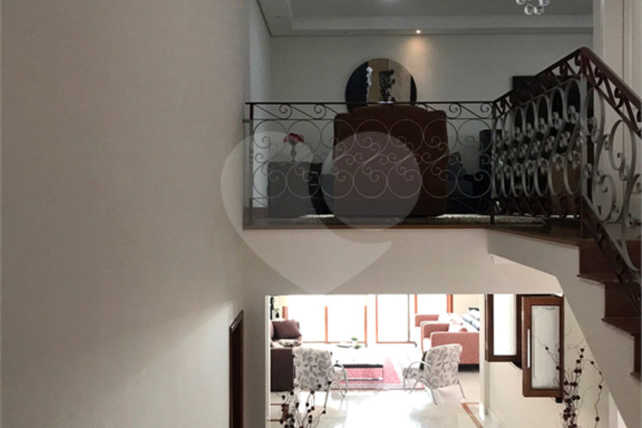 Sobrado à venda com 4 quartos, sendo 3 suítes, em Jardim França, São Paulo, SP