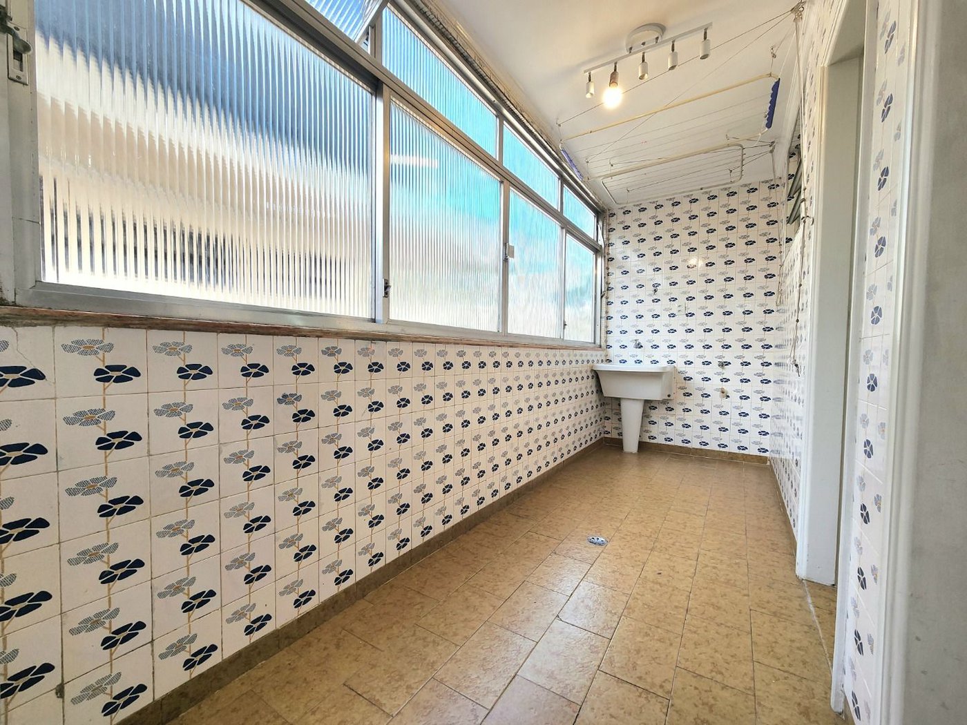 Apartamento com 3 dormitórios para alugar, 130 m² por R$ 5.500,00/mês - Gonzaga - Santos/SP