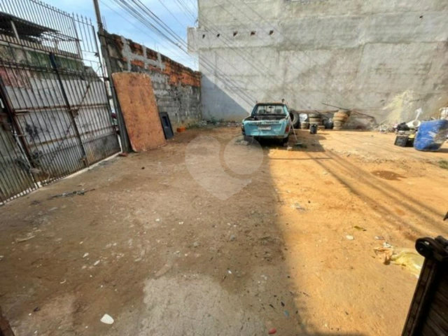 Terreno à venda em Horto, São Paulo, SP