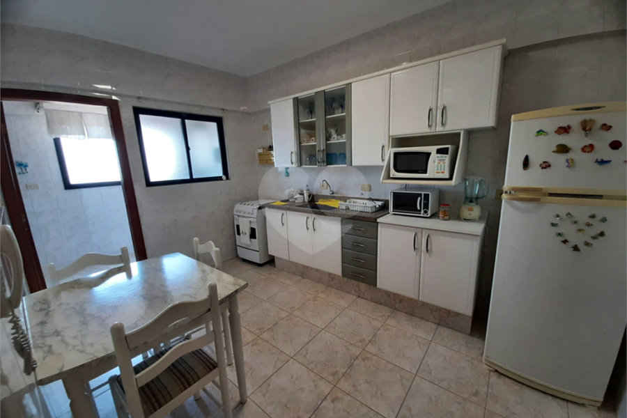 Apartamento à venda com 2 quartos, sendo 1 suíte, em Vera Cruz, Mongaguá, SP