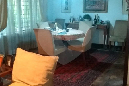 Casa Térrea à venda com 4 quartos, sendo 1 suíte, em Instituto de Previdência, São Paulo, SP