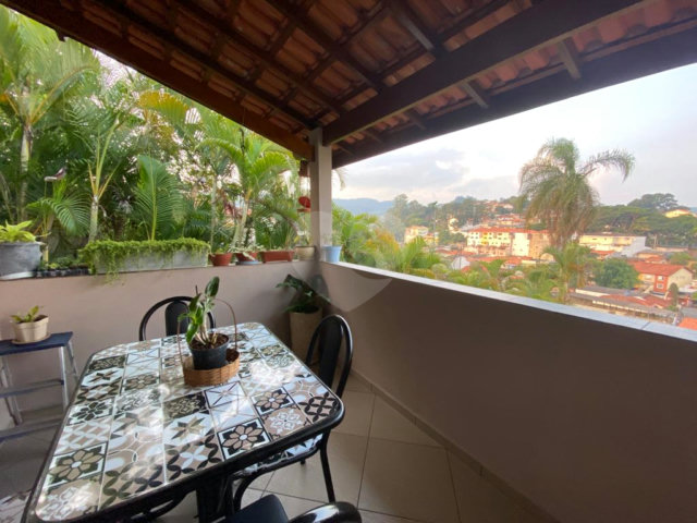 Sobrado à venda com 2 quartos, sendo 1 suíte,  em Horto, São Paulo, SP