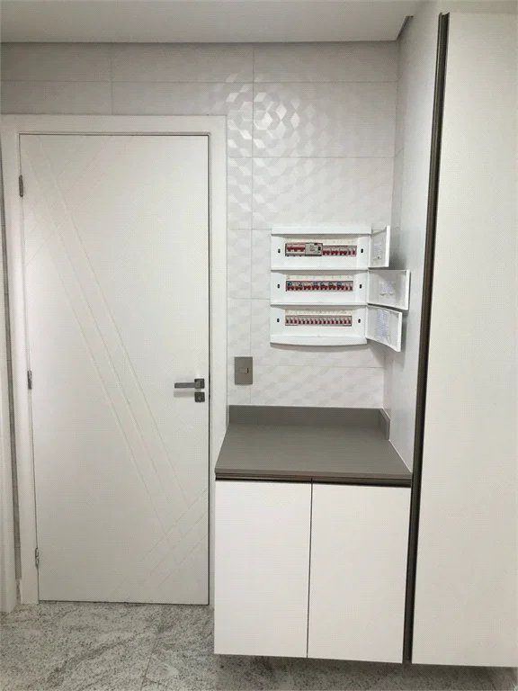 Apartamento à venda com 4 suítes em Vila Suzana, São Paulo, SP