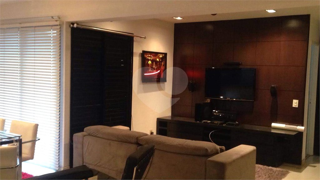 Apartamento para alugar com 2 quartos, sendo 1 suíte, em Vila Olímpia, São Paulo, SP