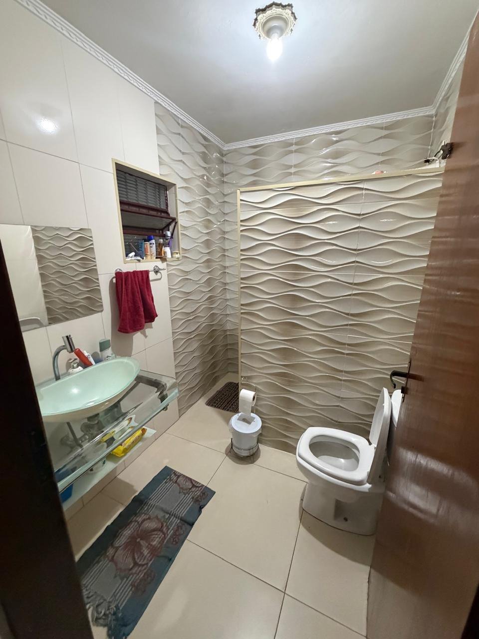Casa Térrea à venda com 9 quartos, sendo 2 suítes, no condomínio Seranila, Monte Mor - SP