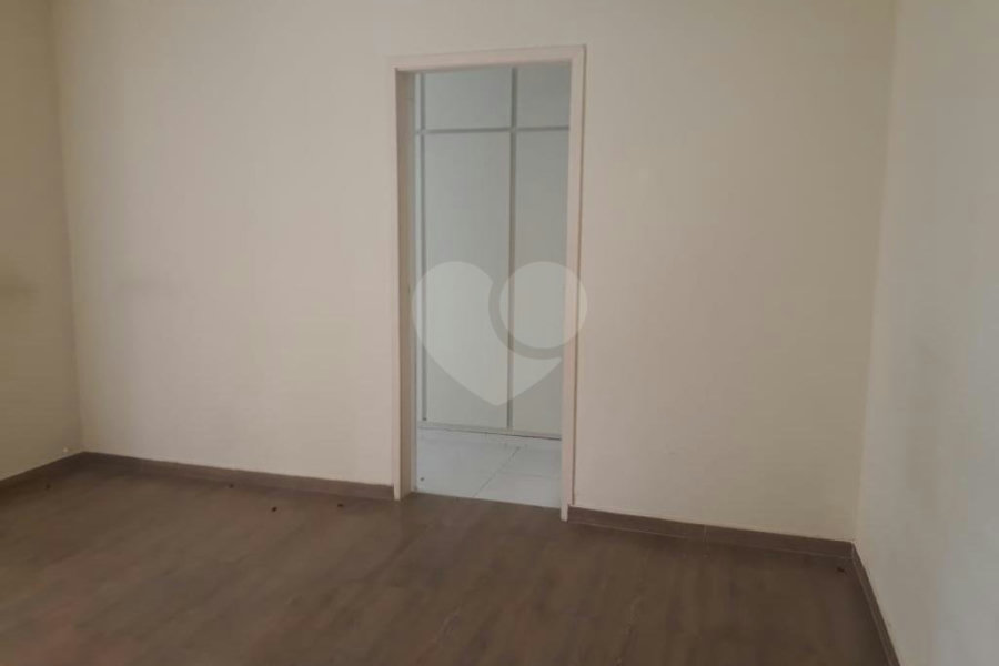 Casa à venda com 4 quartos, sendo 2 suítes, em Santana, São Paulo, SP