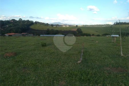 Sítio à venda com 1 quarto em Recanto Amapola, Bragança Paulista, SP