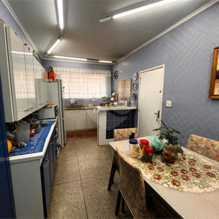 Sobrado à venda com 3 quartos, sendo 1 suíte, em Vila Paulicéia, São Paulo, SP