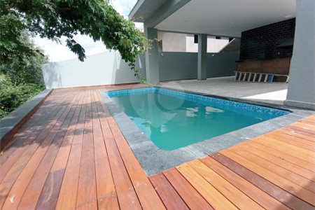 Casa à venda com 3 suítes no condomínio Reserva dos Jatobás, Louveira - SP