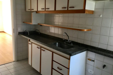 Apartamento à venda com 3 quartos, sendo 1 suíte, em Vila Andrade, São Paulo, SP