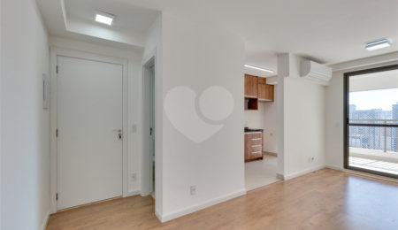 Apartamento à venda com 3 quartos, sendo 1 suíte,  em Chácara Santo Antônio, São Paulo, SP