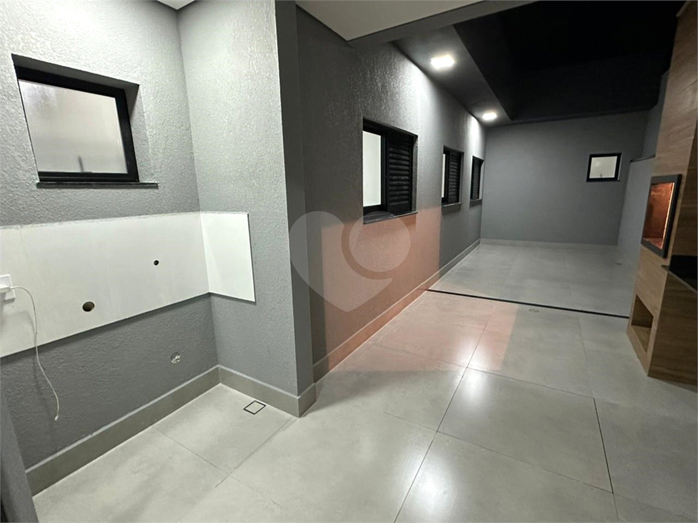 Casa à venda com 3 quartos, sendo 1 suíte, em Jardim Bom Sucesso, Indaiatuba, SP