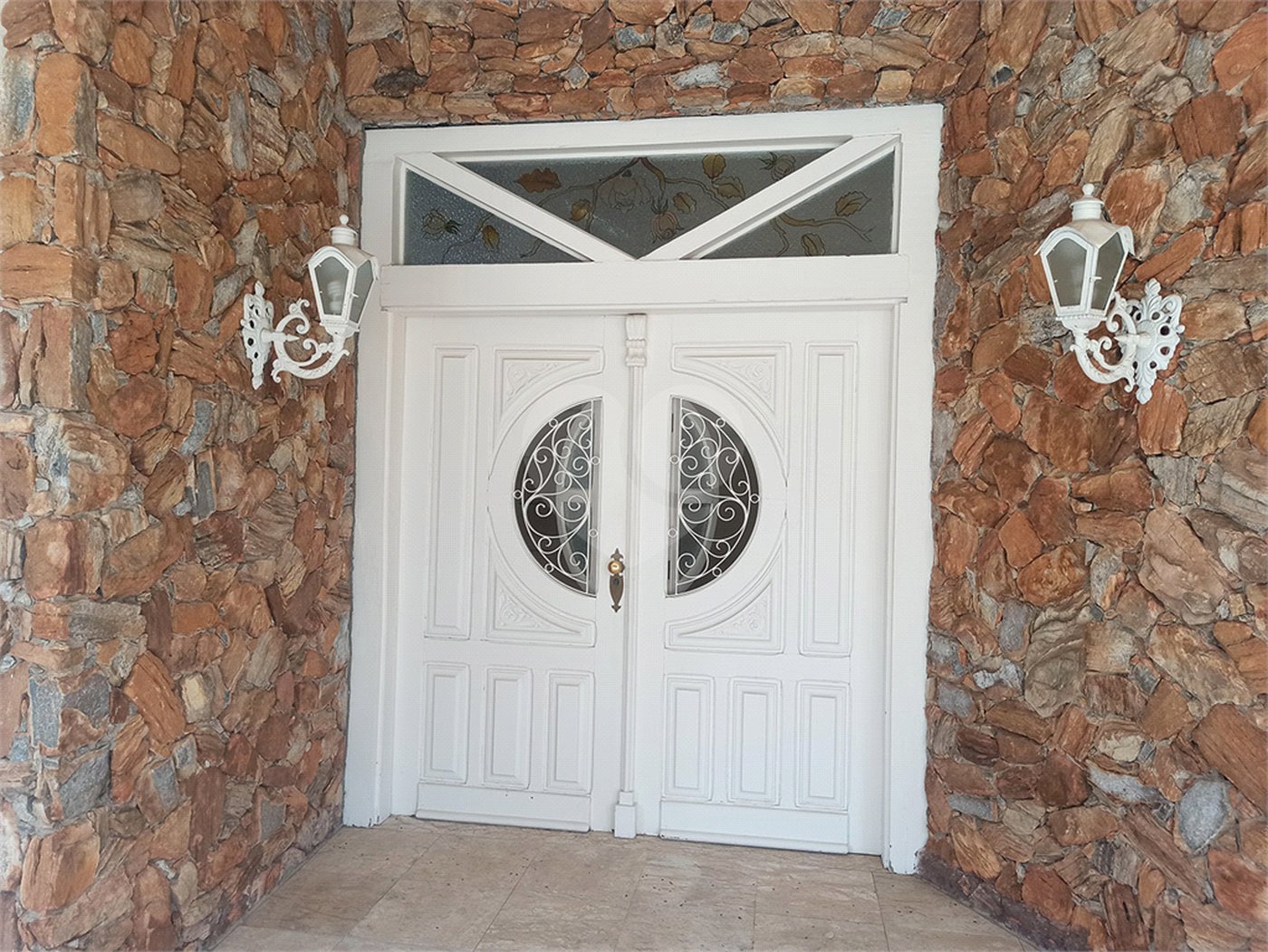 Casa à venda ou para alugar com 6 quartos, sendo 4 suítes, em Jardim Itaperi, Atibaia, SP