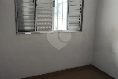 Sobrado à venda com 3 quartos em Jardim Odete, São Paulo, SP