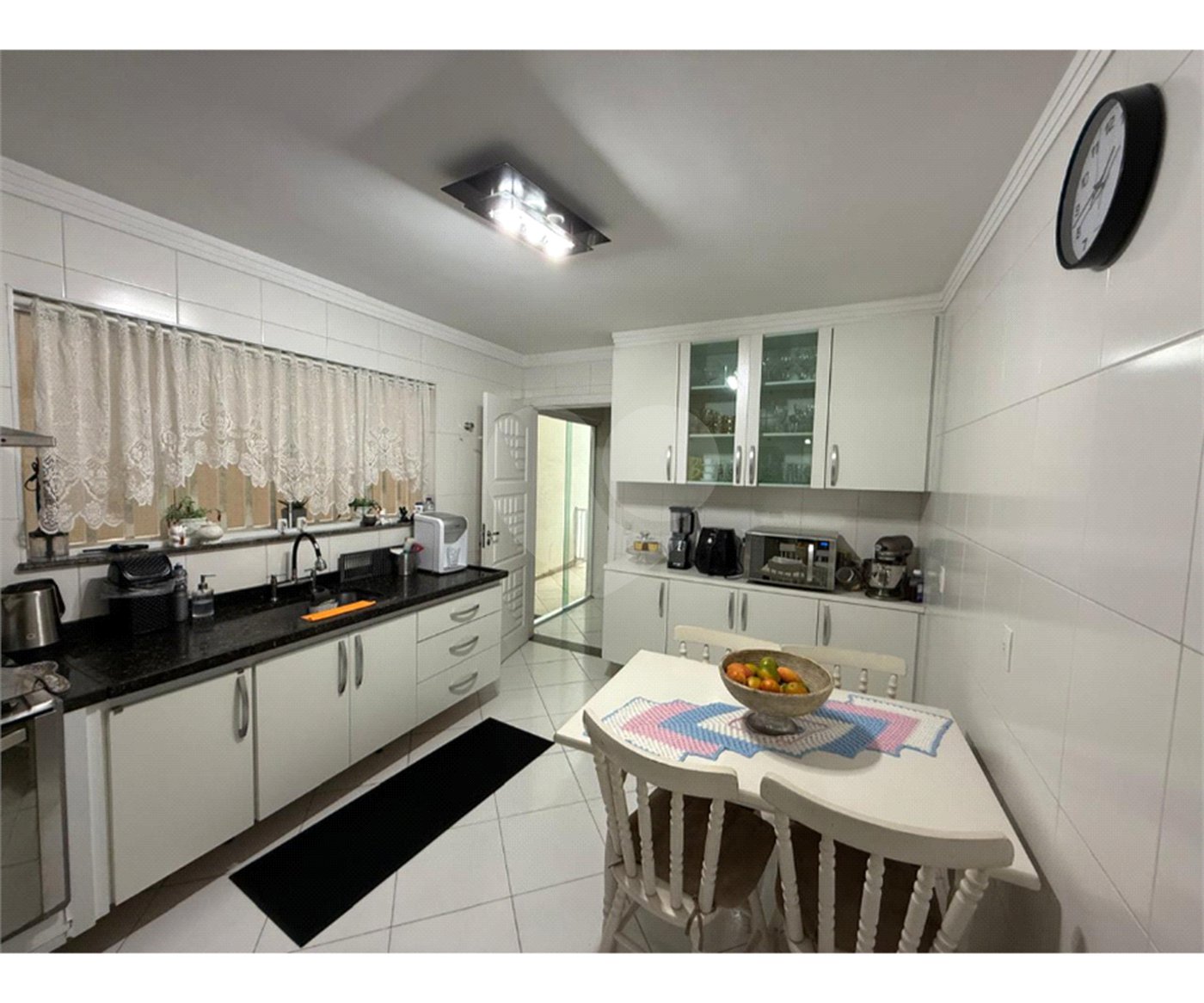 Sobrado à venda com 3 quartos, sendo 1 suíte, em Tremembé, São Paulo, SP