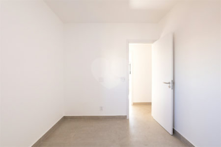 Apartamento à venda com 3 quartos, sendo 1 suíte,  em Vila Sofia, São Paulo, SP