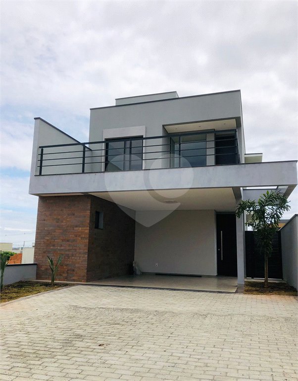 Casa à venda com 3 quartos, sendo 1 suíte, no condomínio Terras da Estância, Paulínia - SP