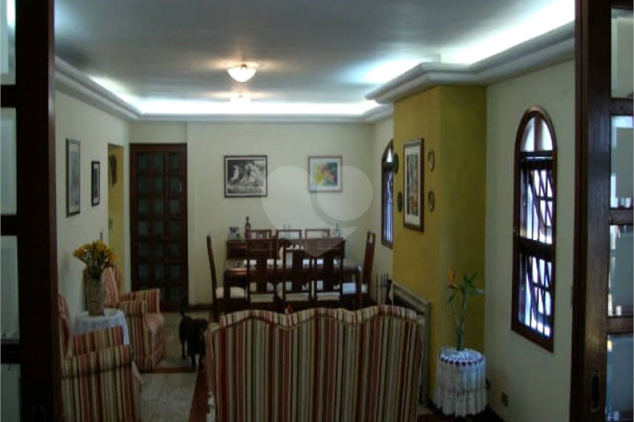 Casa Térrea à venda com 4 quartos, sendo 2 suítes,  em Vila Albertina, São Paulo, SP