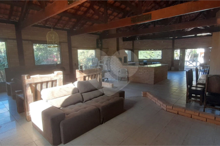 Casa à venda com 3 quartos, sendo 1 suíte, em Roseira, Mairiporã, SP