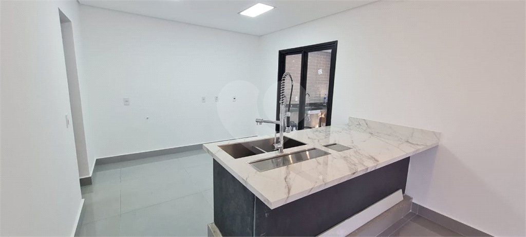 Casa à venda com 3 suítes no condomínio Reserva dos Vinhedos, Louveira - SP
