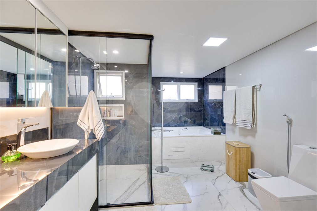 Apartamento à venda ou para alugar com 4 suítes em Alto da Boa Vista, São Paulo, SP
