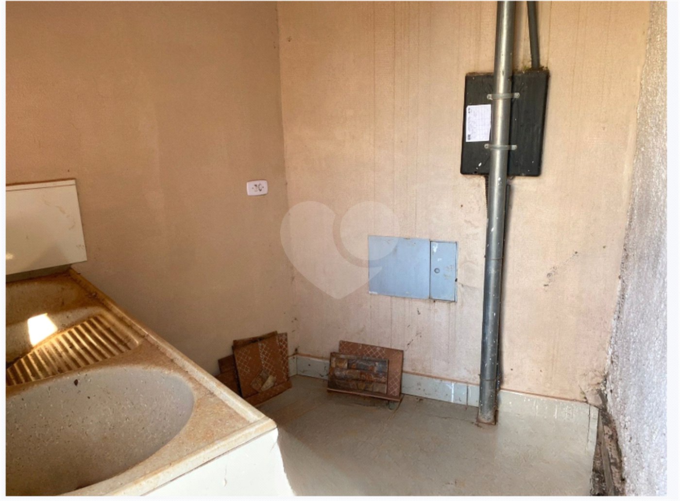 Casa à venda com 3 quartos, sendo 1 suíte, em Jardim Primavera I, Ponta Porã, MS