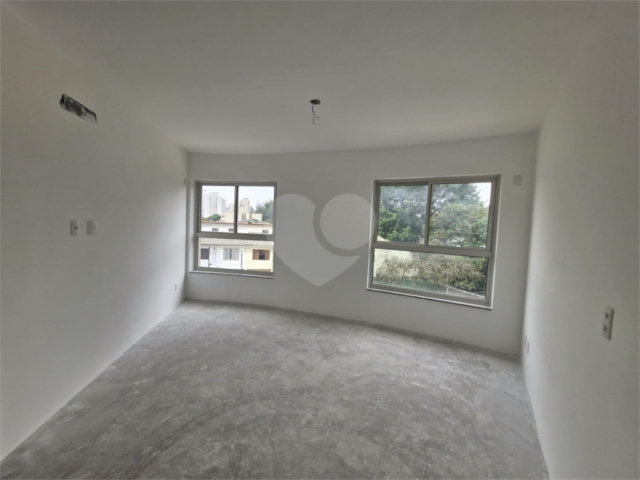 Apartamento à venda com 3 suítes em Santana, São Paulo, SP