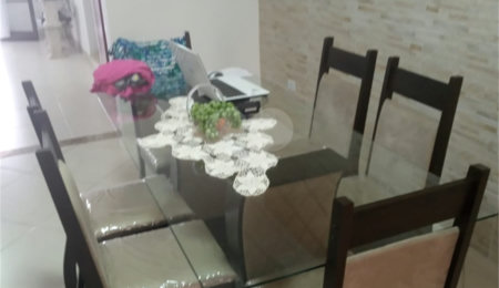 Sobrado à venda com 4 quartos, sendo 1 suíte,  em Horto Florestal, São Paulo, SP