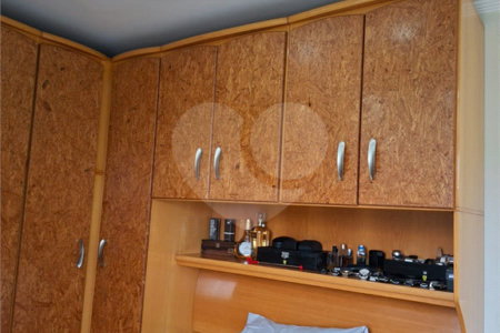 Apartamento à venda com 2 quartos em Parque Maria Domitila, São Paulo, SP