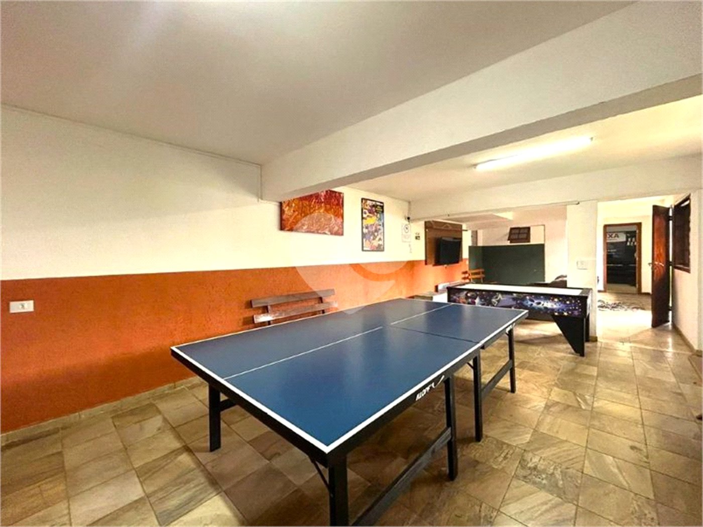 Casa à venda com 3 quartos, sendo 1 suíte, no condomínio Flores de Laet, São Paulo - SP
