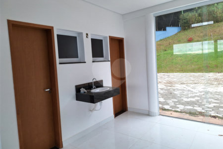 Casa em condomínio à venda com 3 suítes no Centro, Bom Jesus dos Perdões, SP