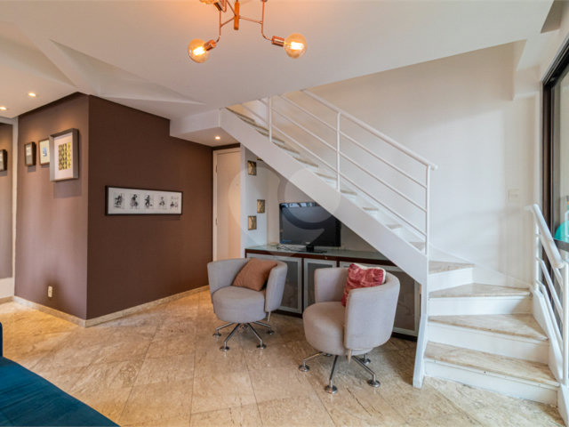 Apartamento à venda com 2 suítes em Moema, São Paulo, SP