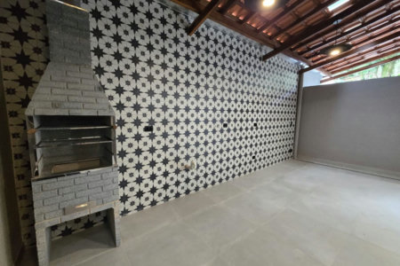 Casa com 2 dormitórios à venda, 89 m² por R$ 700.000,00 - Marapé - Santos/SP