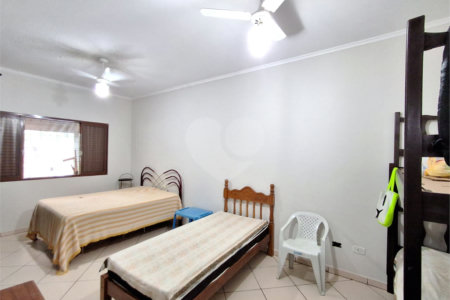 Chácara à venda com 4 quartos, sendo 2 suítes,  no Centro, Araçoiaba da Serra, SP