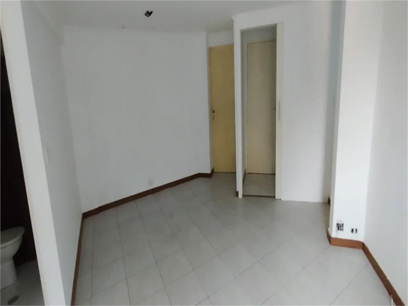 Apartamento à venda com 2 quartos, sendo 1 suíte,  em Jardim Parque Morumbi, São Paulo, SP