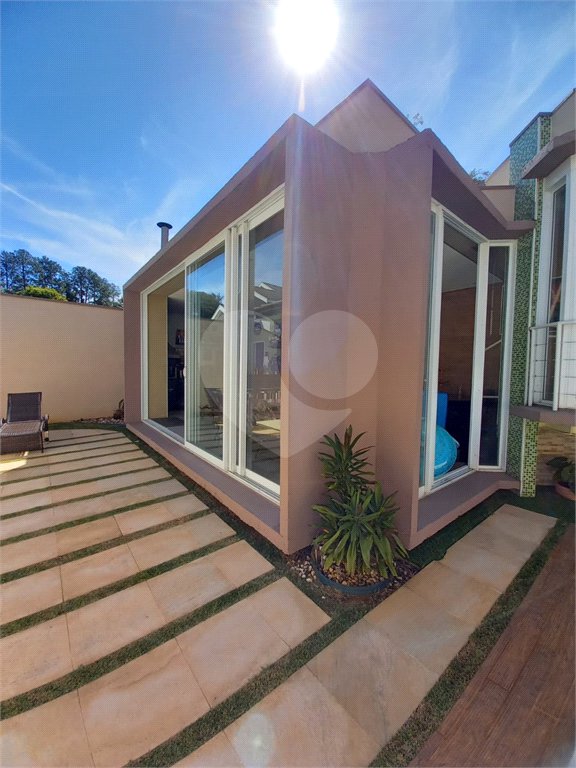 Casa à venda com 3 suítes no condomínio Alpes de Vinhedo, Vinhedo - SP