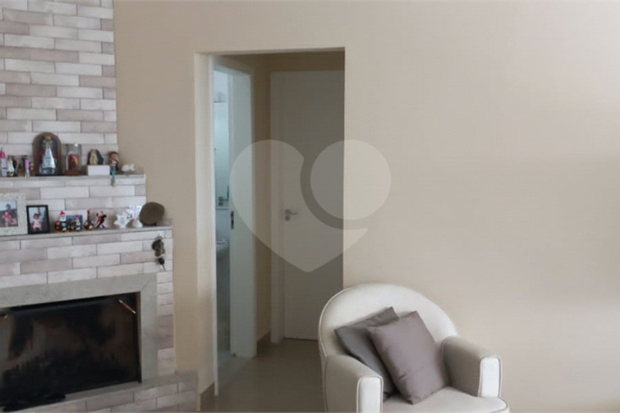 Casa à venda com 3 quartos, sendo 1 suíte, no condomínio Sausalito, Mairiporã - SP