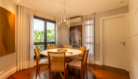 Apartamento à venda com 4 quartos, sendo 2 suítes, em Vila Mariana, São Paulo, SP