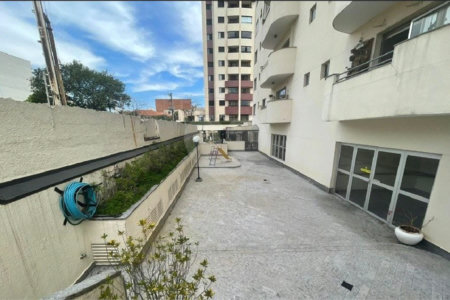 Apartamento à venda com 4 quartos, sendo 1 suíte, em Tatuapé, São Paulo, SP