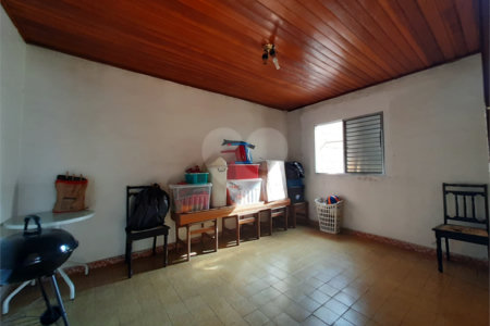 Casa à venda com 4 quartos, sendo 1 suíte,  em Parque Continental, São Paulo, SP