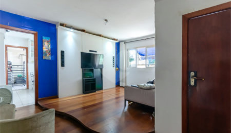 Sobrado à venda ou para alugar com 4 quartos, sendo 1 suíte,  em Vila Anglo Brasileira, São Paulo, SP