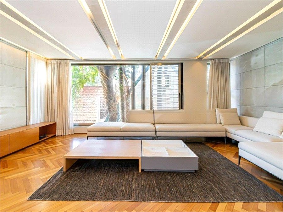 Casa à venda ou para alugar com 2 suítes no condomínio Praça Gabriel, São Paulo - SP